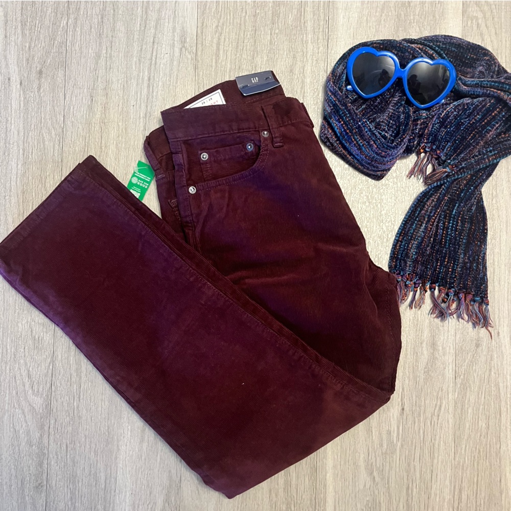 GAP Straight leg Burgundy/Merlot cords